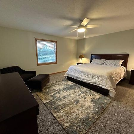 Inviting 3 Bed 2.5 Bath Townhome In Wadsworth Экстерьер фото